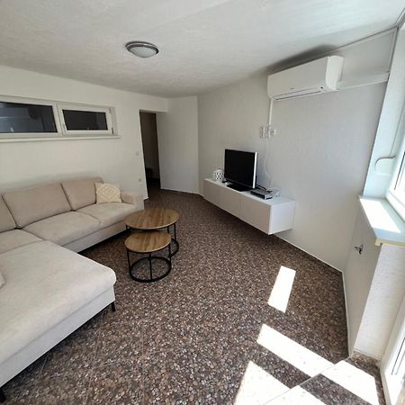 Apartments Adria Crikvenica Bagian luar foto