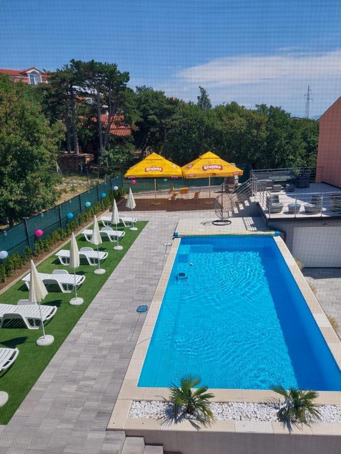 Apartments Adria Crikvenica Bagian luar foto