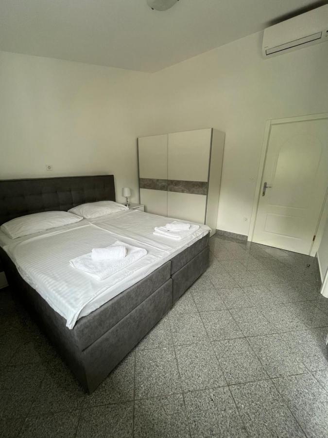 Apartments Adria Crikvenica Bagian luar foto