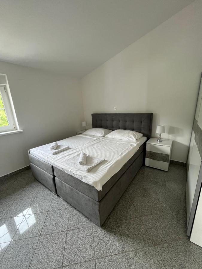 Apartments Adria Crikvenica Bagian luar foto