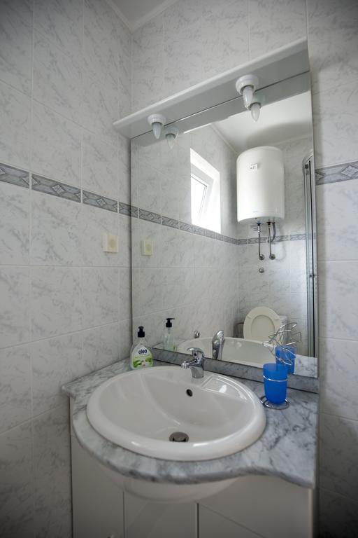 Apartments Adria Crikvenica Bagian luar foto