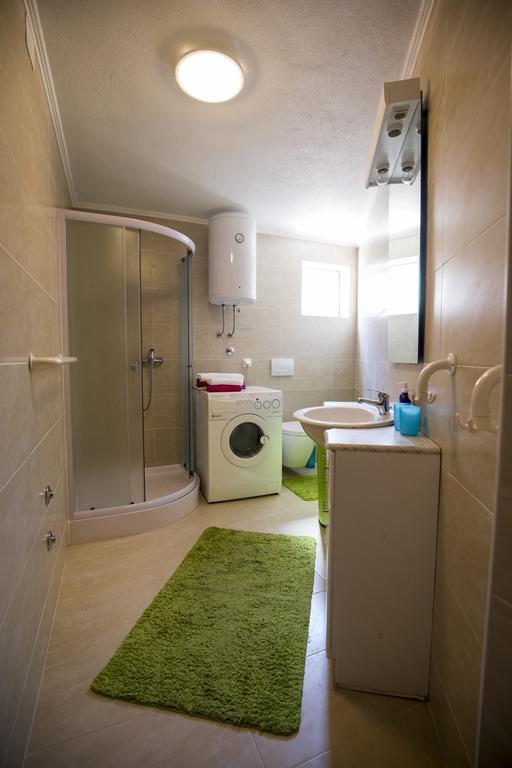 Apartments Adria Crikvenica Bagian luar foto