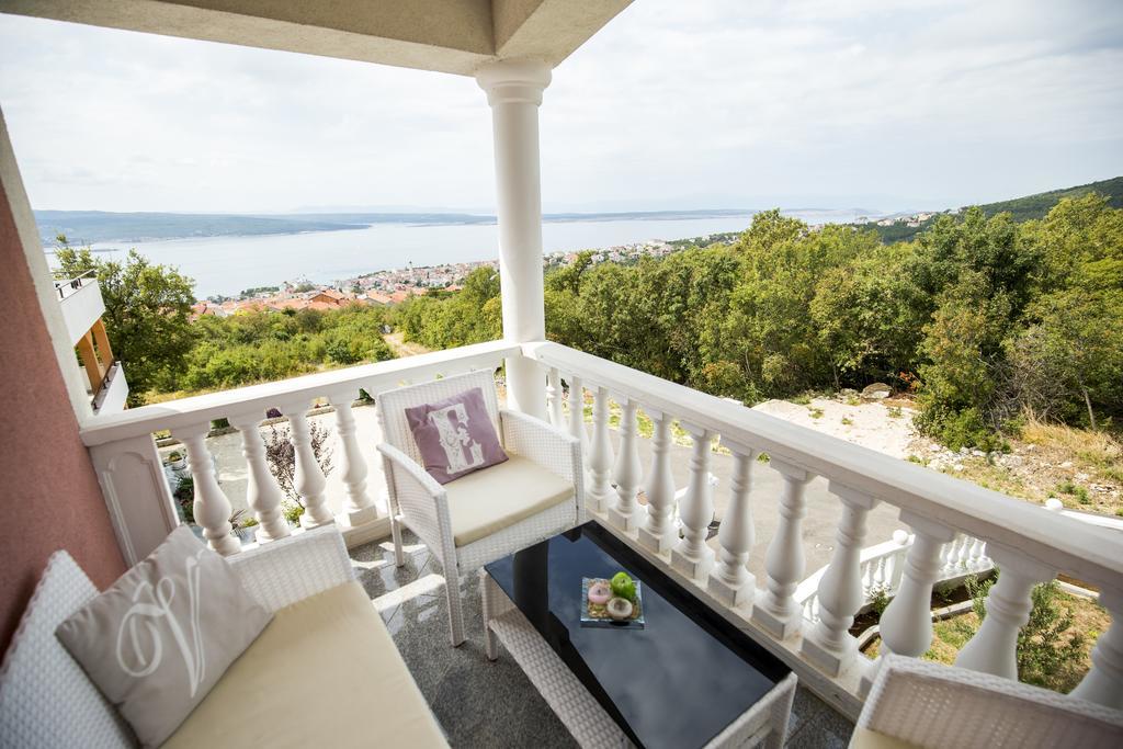 Apartments Adria Crikvenica Bagian luar foto